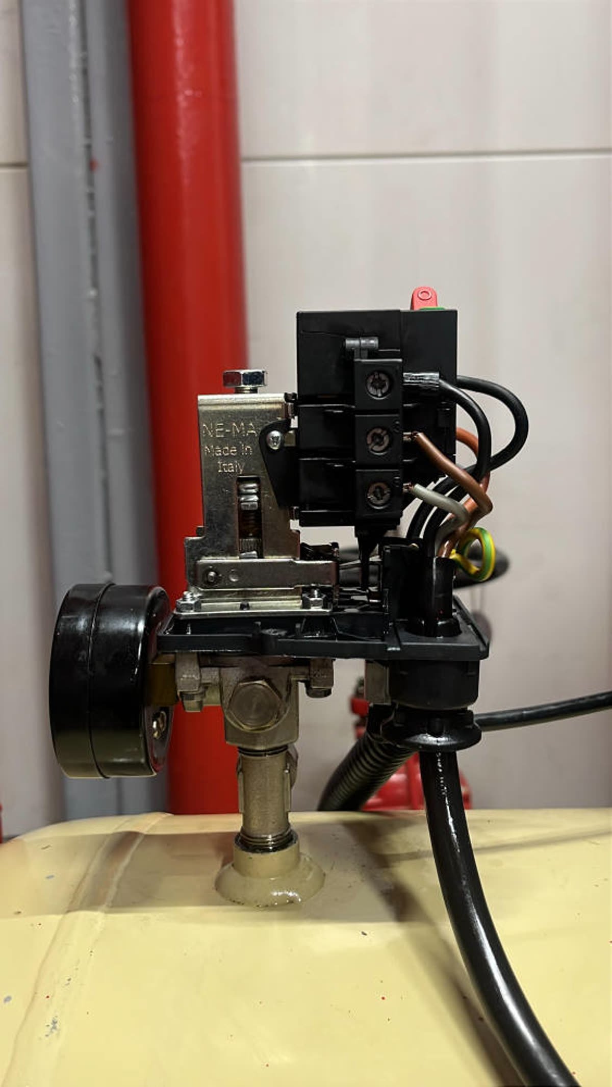 Pressure switch NEMA